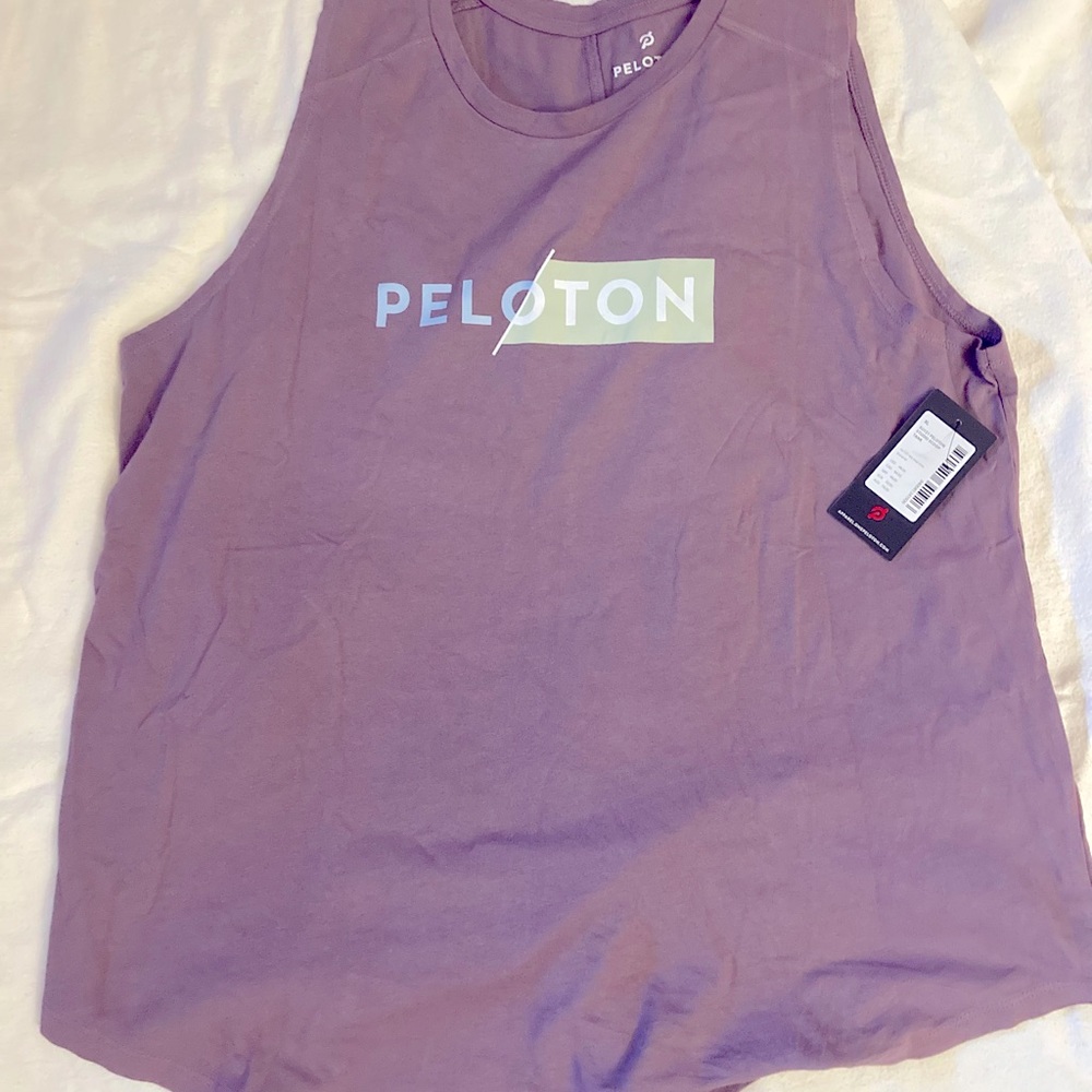 Peloton scoop tank. Purple. Size XL. NWT.